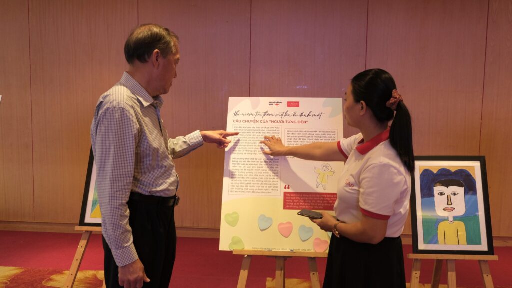 Boeing Vietnam Country Director and Hagar staff.